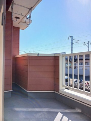 【バルコニー】 | クレスト－ル本宮Ｂ | バルコニーからの眺めを楽しみながら食事をしませんか