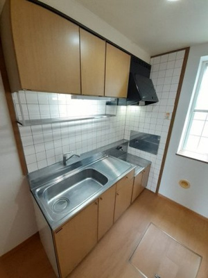 【キッチン】 | サンアメニティ秋の里Ｂ | きれいなキッチンです