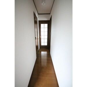 WHITE　BELL　Cの玄関