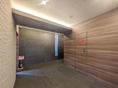 【ロビー】 | Lindre長丘 | ロビー