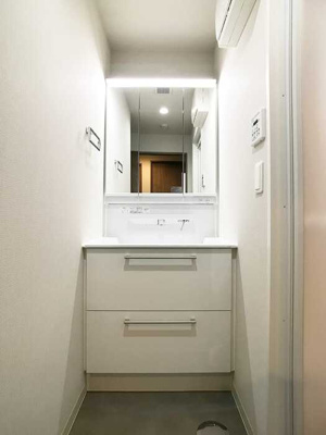 【洗面所】 | Lindre長丘 | 203 洗髪洗面化粧台