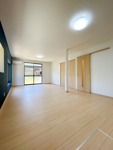 宇土市境目町　戸建ての居間・リビング