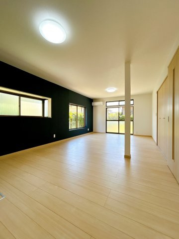 宇土市境目町　戸建ての居間・リビング