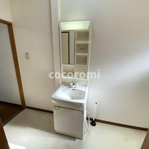 守口市藤田町貸家の洗面所