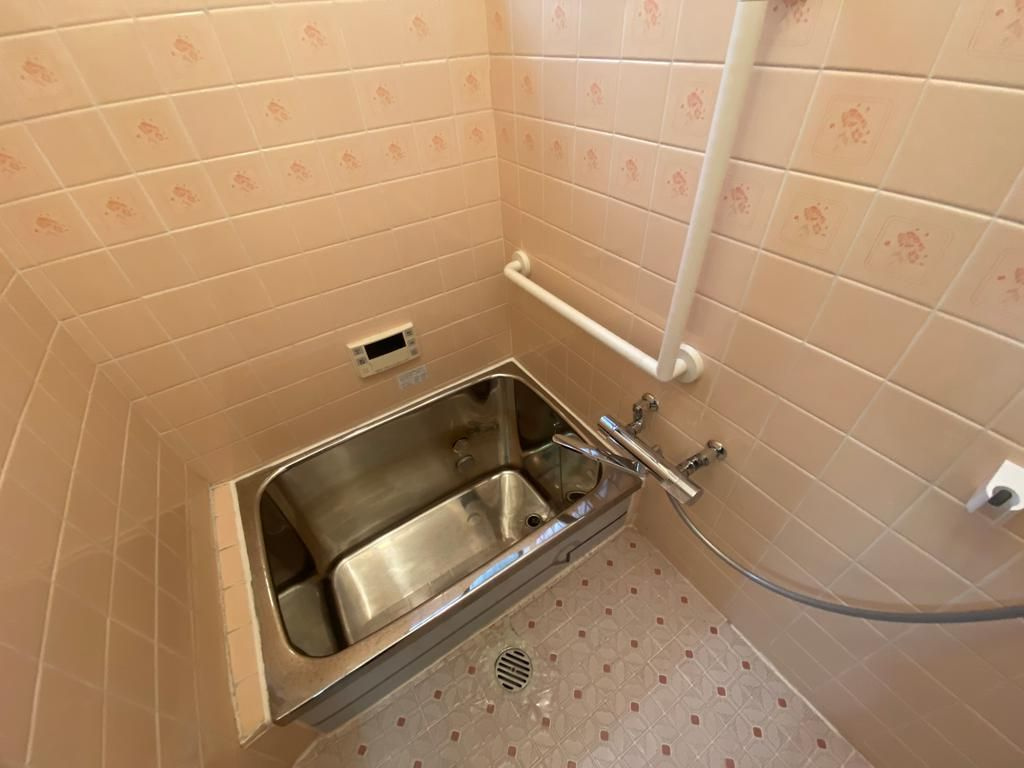 金田町2丁目貸家の浴室