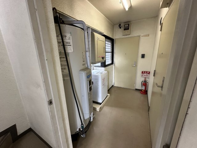 アクト浦和の玄関|※別部屋写真