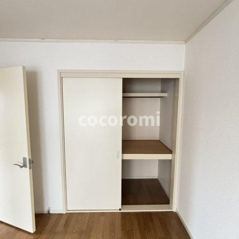 車庫付きメゾネットの収納