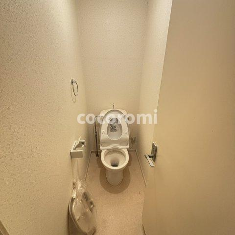 車庫付きメゾネットのトイレ