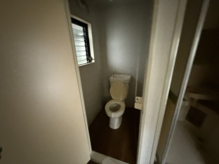 清潔感のあるトイレです