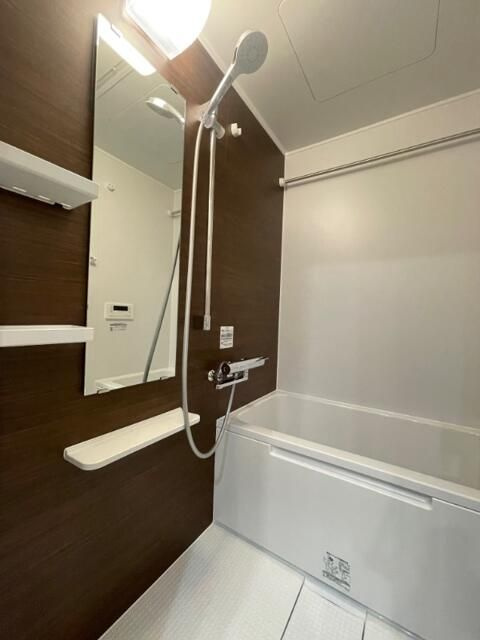 レジディア上野御徒町の浴室