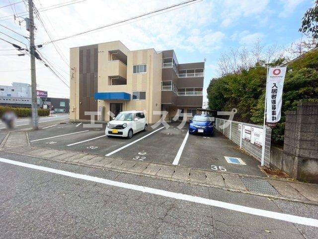 ファミール2000　Ｂの駐車場|高崎、前橋のお部屋探しはエンドスケープまで！お客様の理想お聞かせ下さい♪