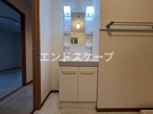 ファミール2000　Ｂの独立洗面台|高崎、前橋のお部屋探しはエンドスケープまで！お客様の理想お聞かせ下さい♪