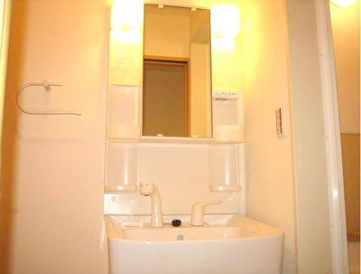 【独立洗面台】 | グランソレイユ | シャワー付き洗面台で、忙しい朝の支度に便利です