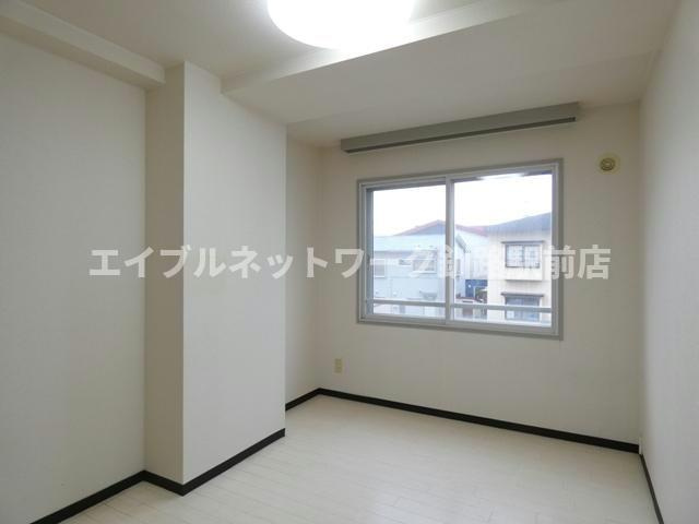 Ｋ＆Ｍビルの洋室