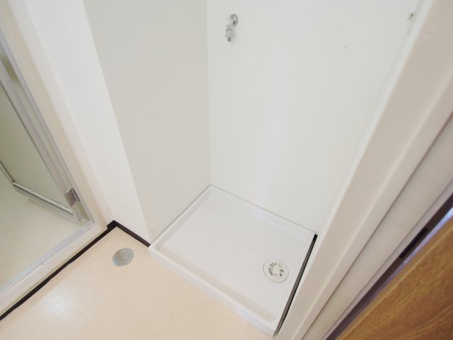 溝手ビルの設備