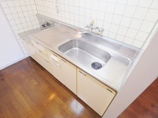 溝手ビルのキッチン