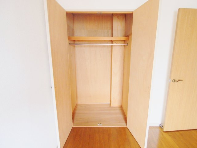 溝手ビルの収納