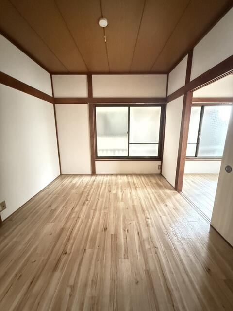 しゅんせいハイツⅡの洋室