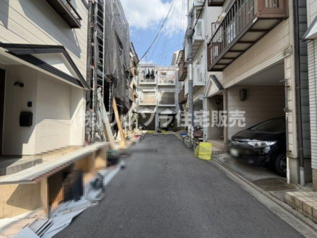 南寺方中通1丁目　中古一戸建ての前面道路含む現地写真|前道　南東　4.7ｍ
■物件内覧・資金計画相談・住宅ローン相談、リフォーム相談、お問合せ受付中■
※当日・翌日のご内覧、ご相談はお電話でのお問合せがスムーズです！