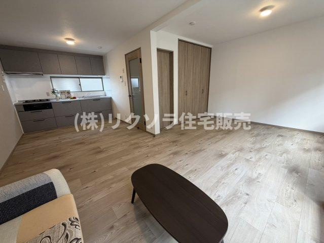 南寺方中通1丁目　中古一戸建ての居間・リビング|LDK16.5帖
■物件内覧・資金計画相談・住宅ローン相談、リフォーム相談、お問合せ受付中■
※当日・翌日のご内覧、ご相談はお電話でのお問合せがスムーズです！