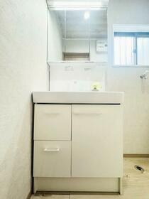 南寺方中通1丁目　中古一戸建ての独立洗面台|シャワー付き洗面化粧台
■物件内覧・資金計画相談・住宅ローン相談、リフォーム相談、お問合せ受付中■
※当日・翌日のご内覧、ご相談はお電話でのお問合せがスムーズです！