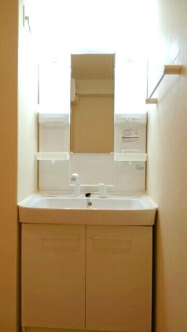 リンク　Ｂの洗面所