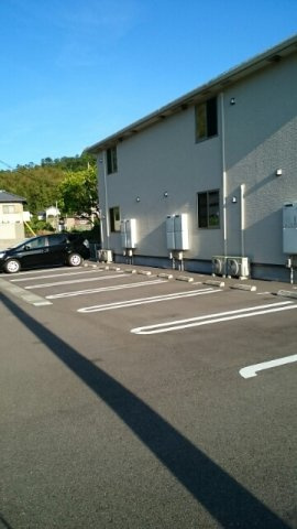 リンク　Ｂの駐車場