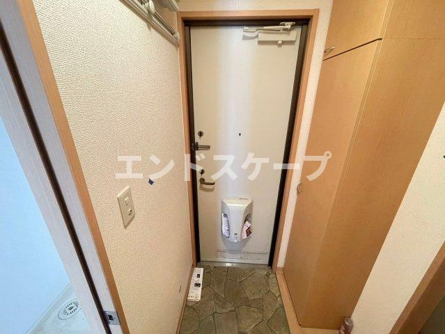 フローレ浜尻の玄関|高崎、前橋、伊勢崎エリアのお部屋探しはエンドスケープまで！お客様の理想お聞かせ下さい♪