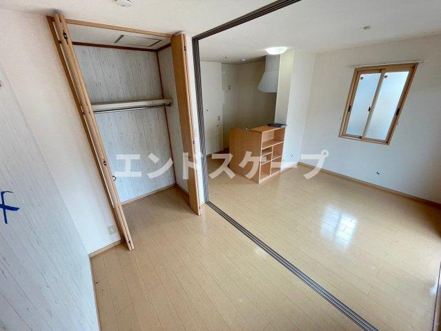 フローレ浜尻の洋室|高崎、前橋、伊勢崎エリアのお部屋探しはエンドスケープまで！お客様の理想お聞かせ下さい♪