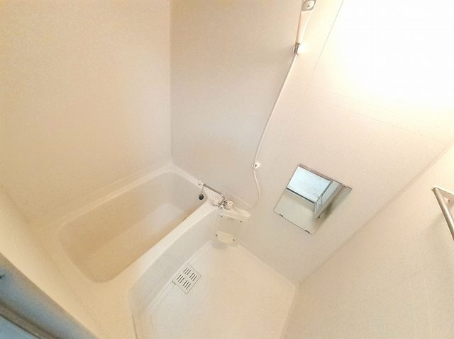 【浴室】 | カーサ徳光Ａ | きれいなお風呂です