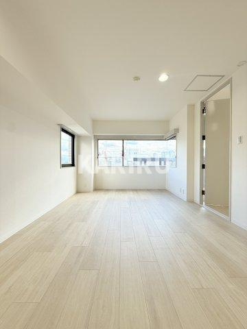 メゾン・ド・ノブレの洋室