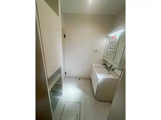 【独立洗面台】