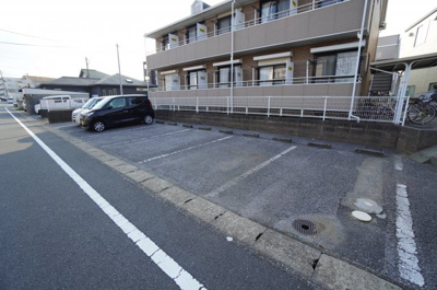 【駐車場】 | アンビションEIGHT