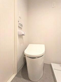 ルーデンス日暮里のトイレ