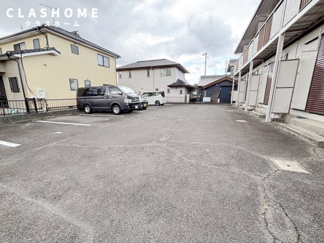 シティハイム的場　　　刈谷市近郊の賃貸はクラスホームの駐車場
