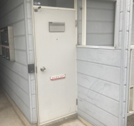 レストン・Ｂの玄関