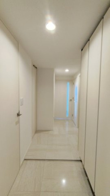 【玄関】 | グレースタワーⅢ