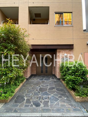 プレール・ドゥーク上野NORTHのエントランス|エントランス