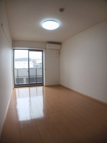 アスティオンの洋室|物件の内装です