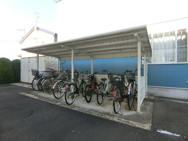 クレーブス・Ｋの駐車場