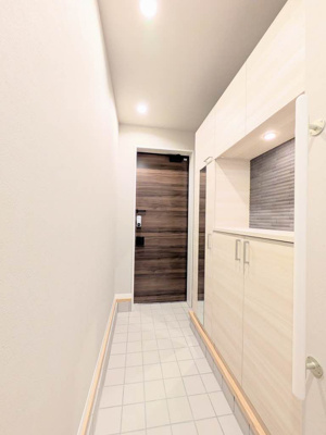 【玄関】 | シャーメゾンアルバス新山口