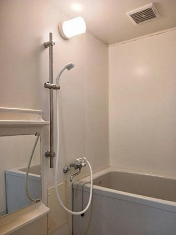 ランデックスの浴室