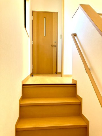 ミサワホーム施工　多度津町　全室南向き５LDKの内装