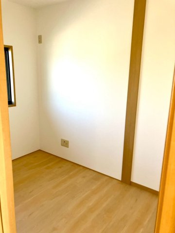 ミサワホーム施工　多度津町　全室南向き５LDKの洋室