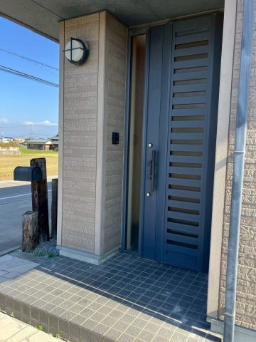 ミサワホーム施工　多度津町　全室南向き５LDKの玄関