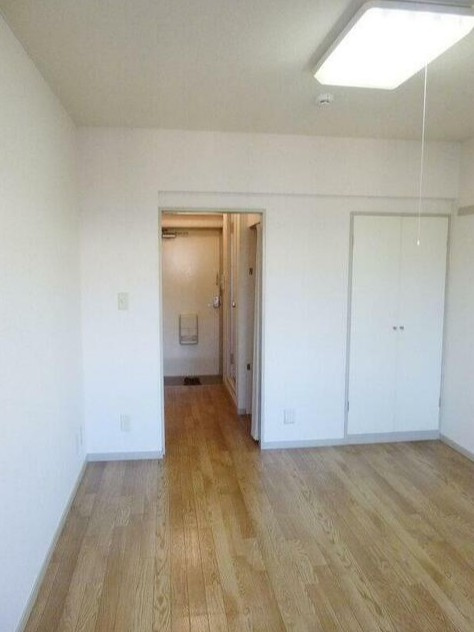 狛江市東和泉４丁目の賃貸マンションの寝室|別部屋参考