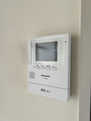 【防犯設備】 | ディアス諏訪 | TVモニター付きインターフォンです。