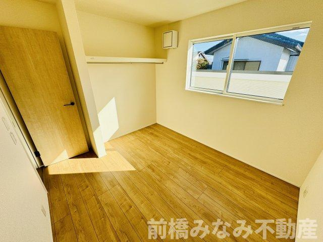 高崎市倉賀野町24-1期　２号棟(全３棟)　リナージュ　新築建売分譲の洋室|広々とした洋室です