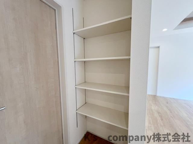 ●高座郡寒川町倉見　新築戸建　2号棟の収納|パントリー☆可動棚付きで整理整頓がしやすい便利な収納♪