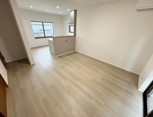 【居間・リビング】の画像